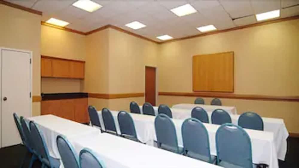 Pan American Inn And Suites 阿尔伯克基 外观 照片