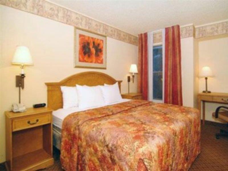Pan American Inn And Suites 阿尔伯克基 外观 照片
