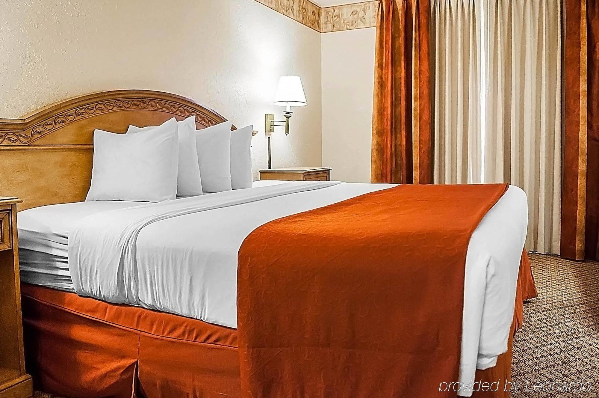 Pan American Inn And Suites 阿尔伯克基 外观 照片