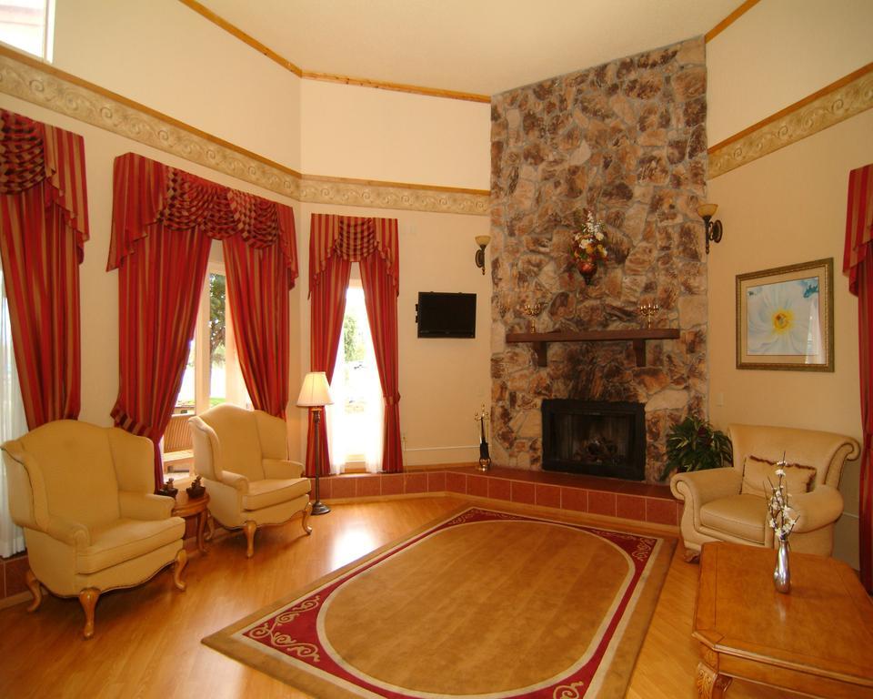 Pan American Inn And Suites 阿尔伯克基 内观 照片